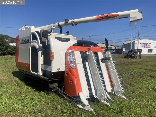 クボタ コンバイン 写真