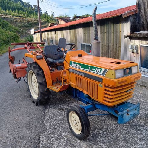 トラクター L1-18S 写真２