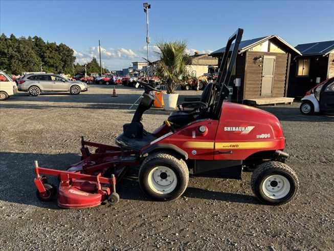 乗用草刈機 MC304 写真４