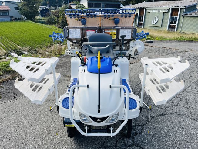 田植機 LE4 写真３