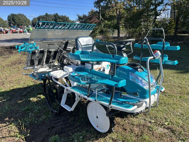 クボタ 田植機 写真