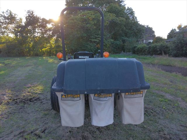 乗用草刈機 ST321 写真３