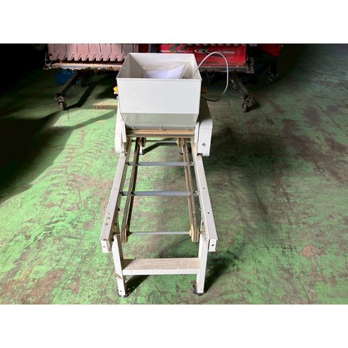 土入れ機 ST9B 写真４