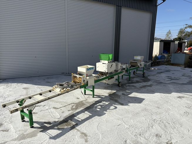 スズテック 播種機 写真