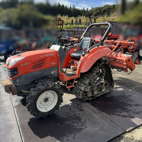 クボタ トラクター 写真