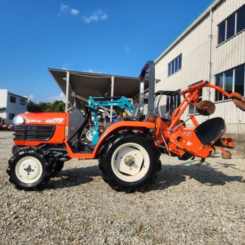 トラクター GB175 写真３