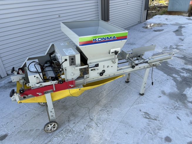 コンマ 床土入機 写真