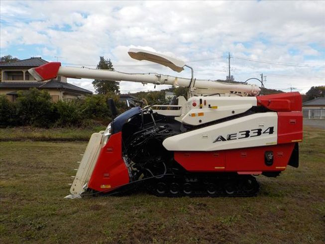 コンバイン AE334 写真４