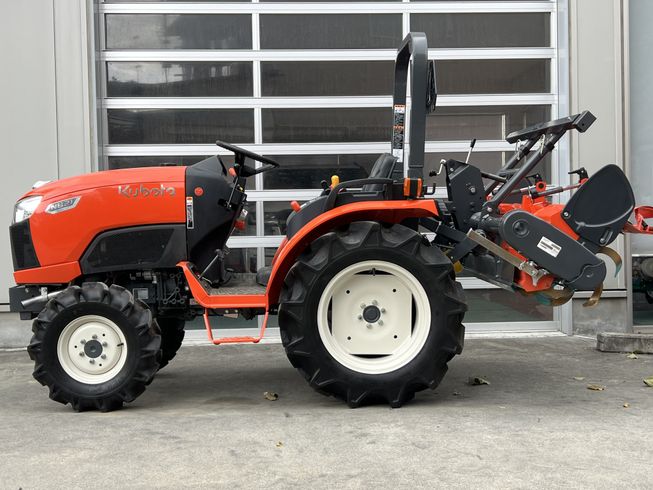 トラクター NB21SPMARF4 写真３