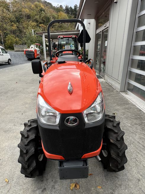 トラクター NB21SPMARF4 写真２