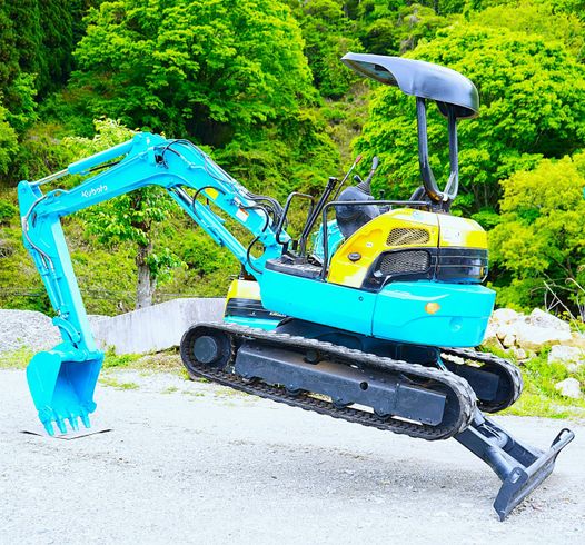 クボタ ミニユンボ 写真