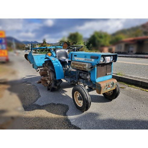 トラクター D1300 写真２