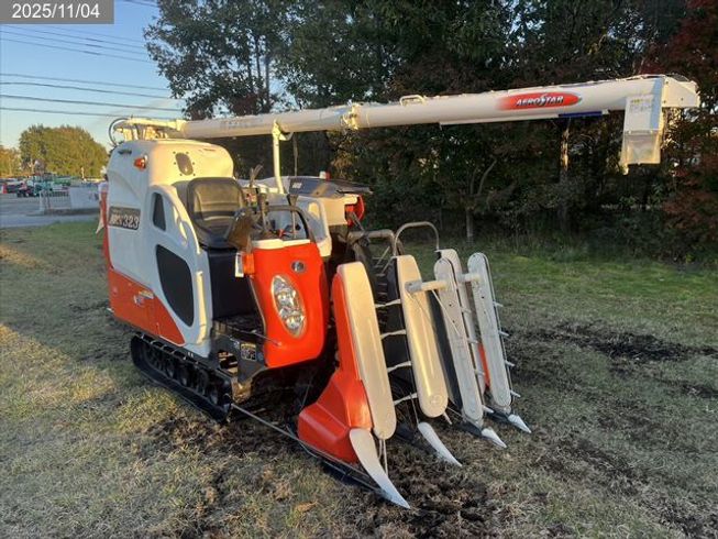 クボタ コンバイン 写真