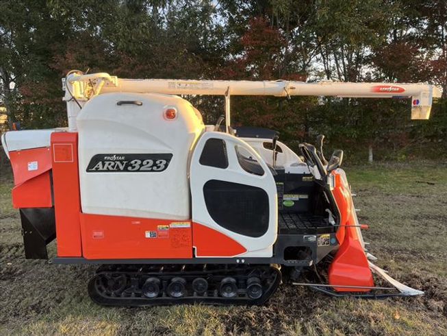 コンバイン ARN323 写真２