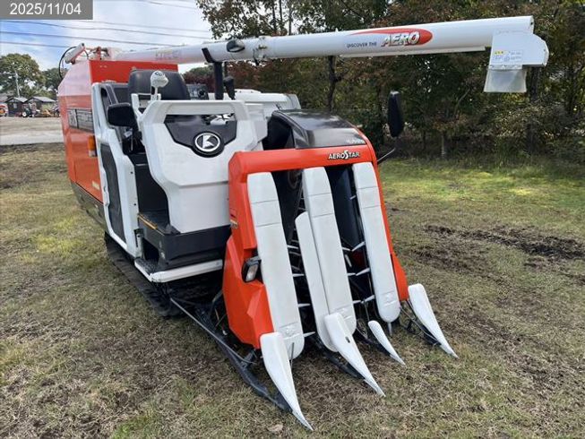 クボタ コンバイン 写真