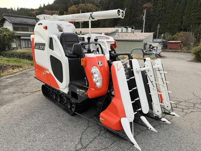 コンバイン ARN320-GDXW 写真２