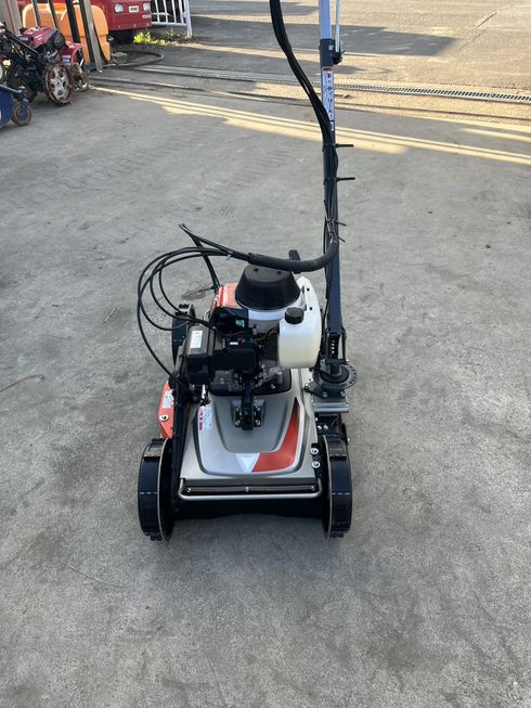 クボタ 草刈機 写真