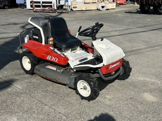草刈機 RM830 写真３