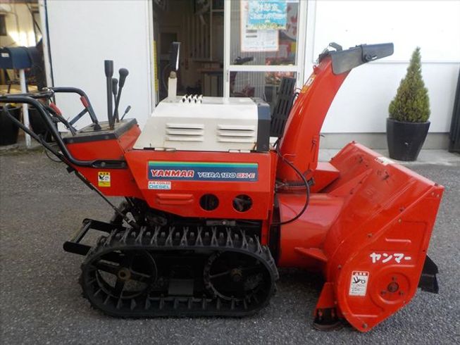 除雪機 YSRA100DX-E 写真２