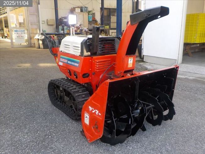 ヤンマー 除雪機 写真