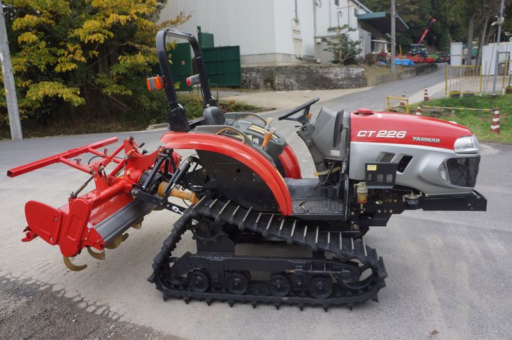 トラクター CT226 写真３