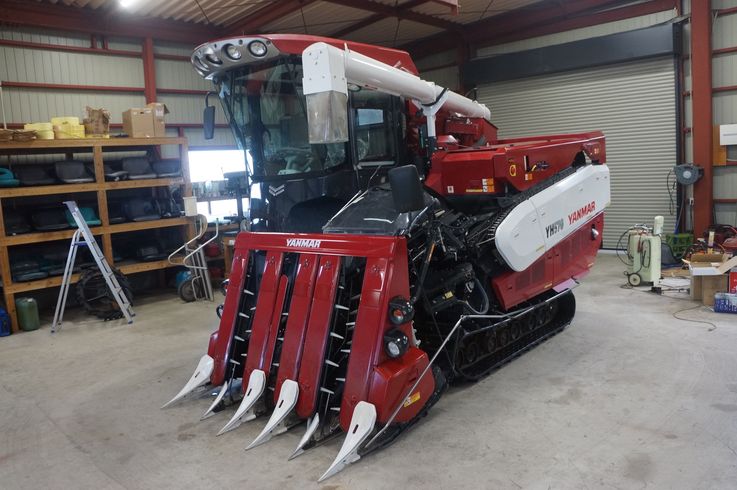 コンバイン YH570 写真２