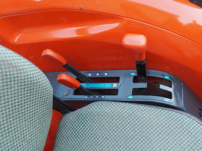 トラクター KL300 写真８