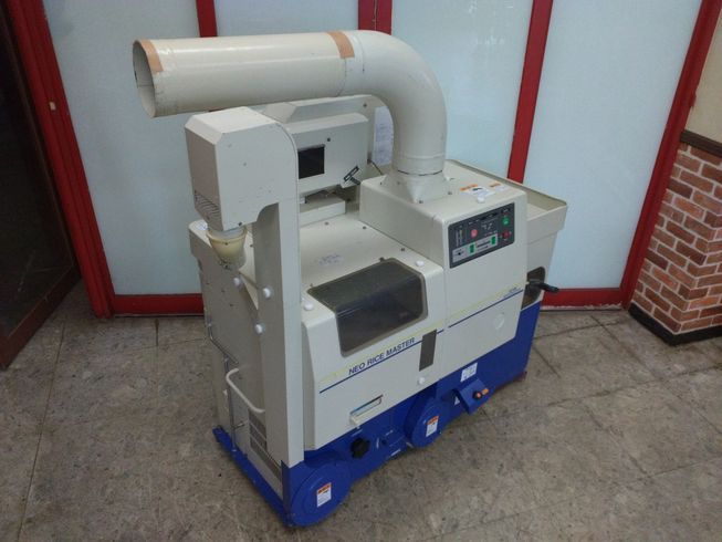 サタケ 籾摺機 写真