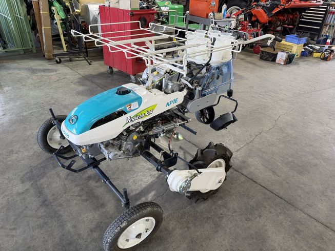 クボタ 半自動移植機 写真