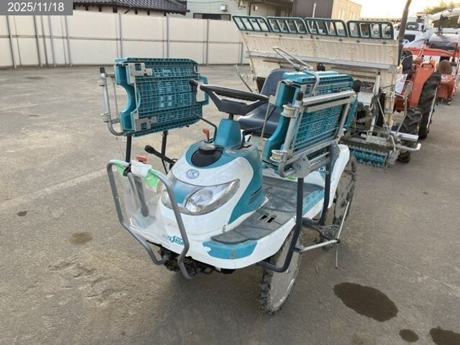 クボタ 田植機 写真