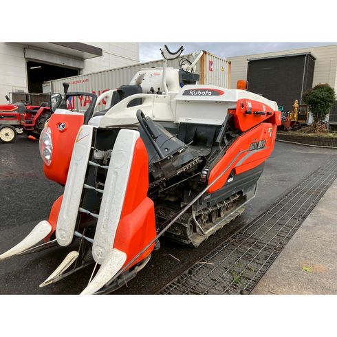 クボタ コンバイン 写真