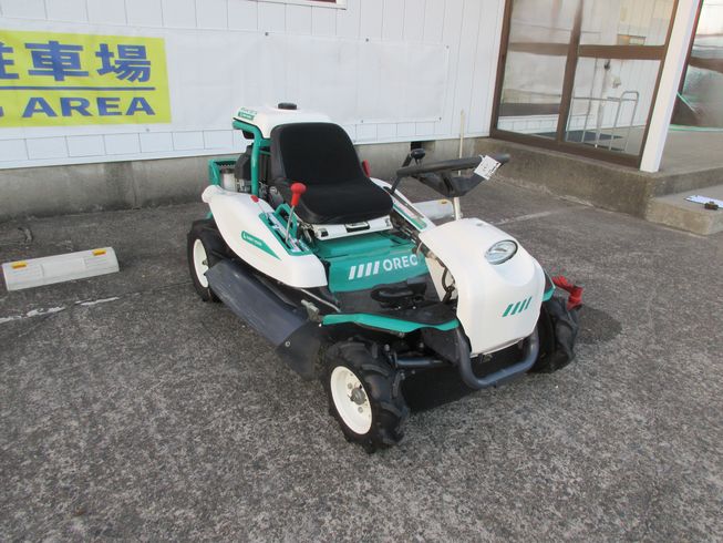 オーレック 乗用草刈機 写真