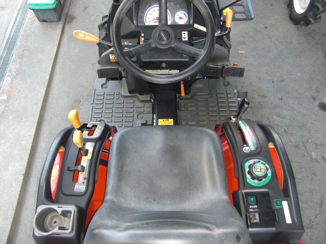トラクター GK-14VUS2E　小型フル装備！ 写真２