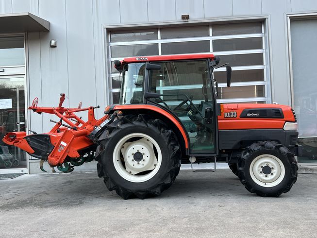 クボタ トラクター 写真