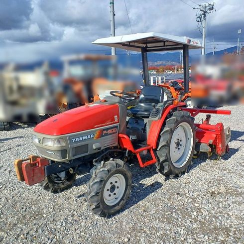 ヤンマー トラクター 写真