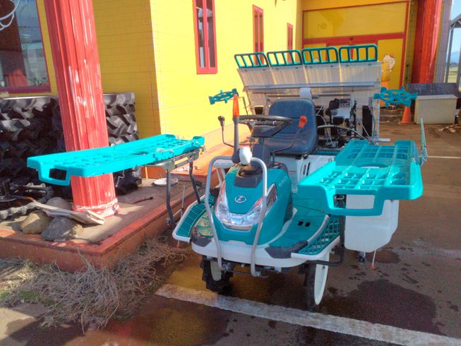 クボタ 田植機 写真