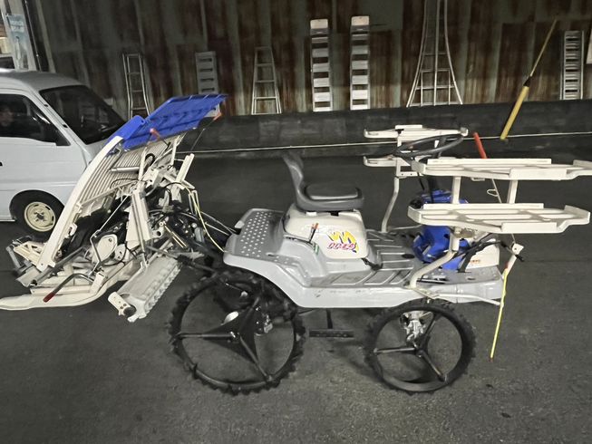 田植機 PPZ4-L 写真４