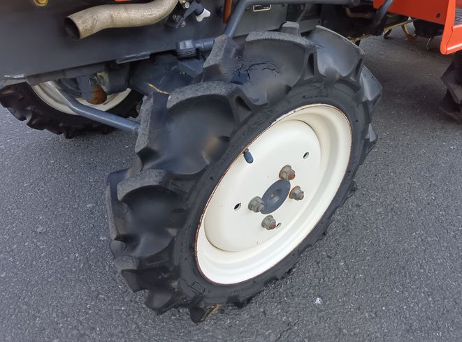 トラクター GB13 写真３