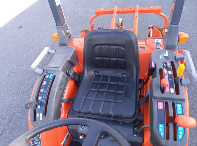 トラクター GB13 写真２