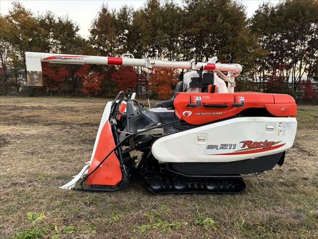 コンバイン ER211 写真４