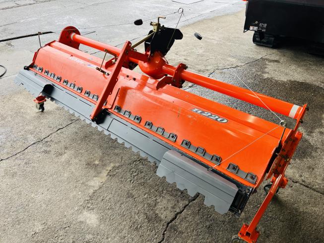 ハロー ZL220 写真２