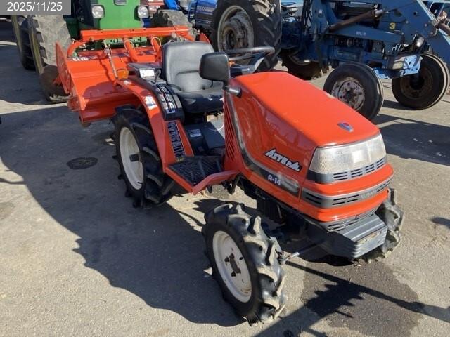 クボタ トラクター 写真