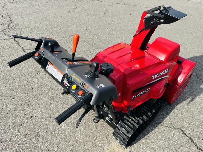 除雪機 HSS1170i 写真４