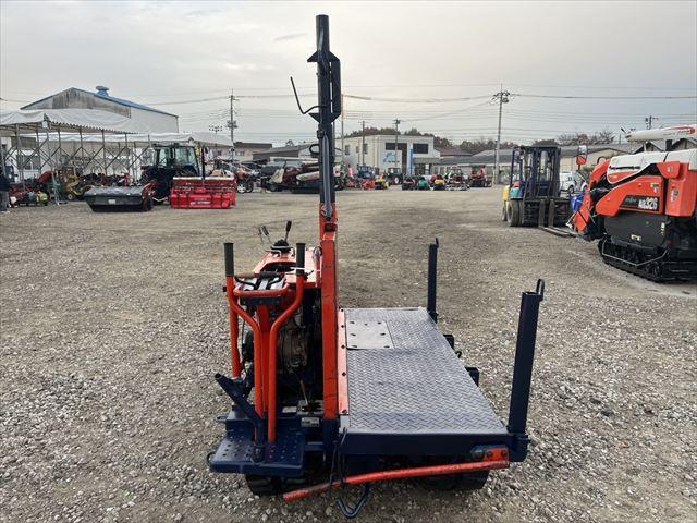 林内作業車 BFY702 写真３