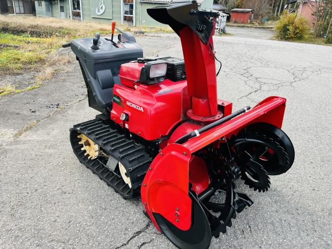 除雪機 HSM1390i 写真２