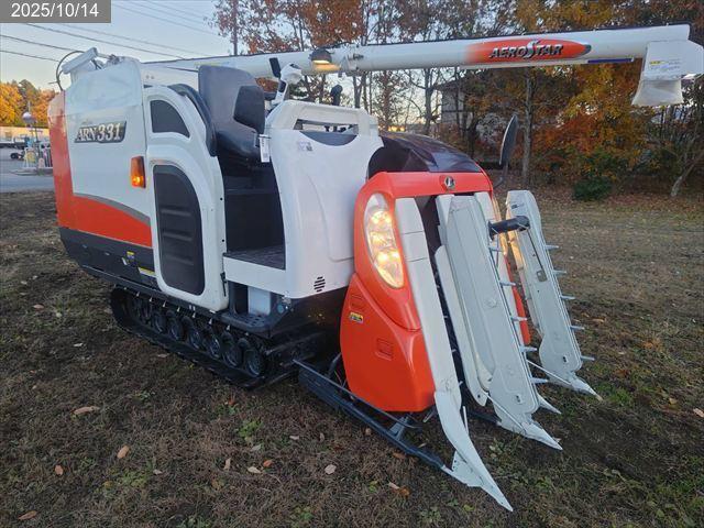 クボタ コンバイン 写真