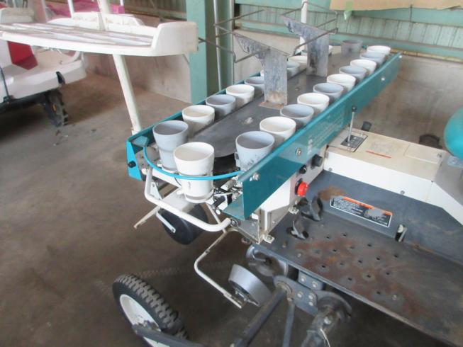 移植機 KP-201HL 写真６