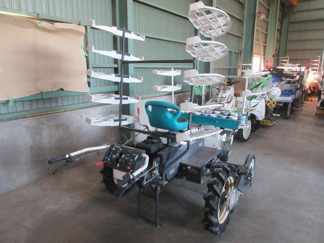 移植機 KP-201HL 写真４