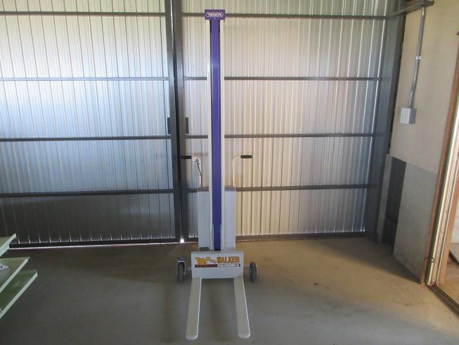 タイガーカワシマ  米袋昇降機  写真