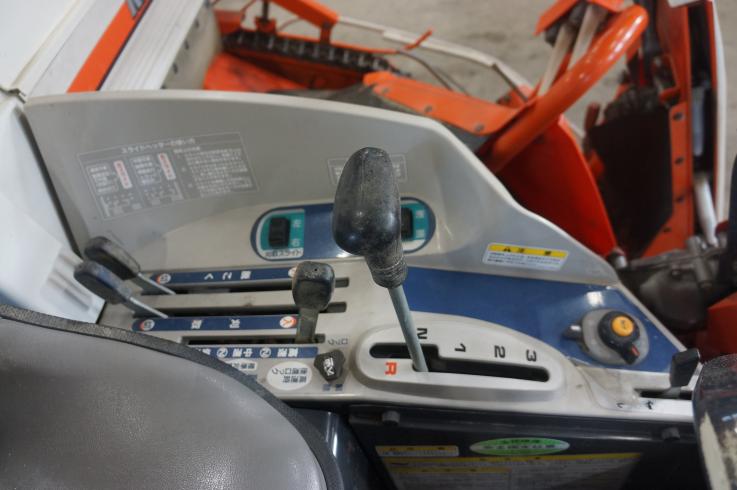 コンバイン R216S 写真７